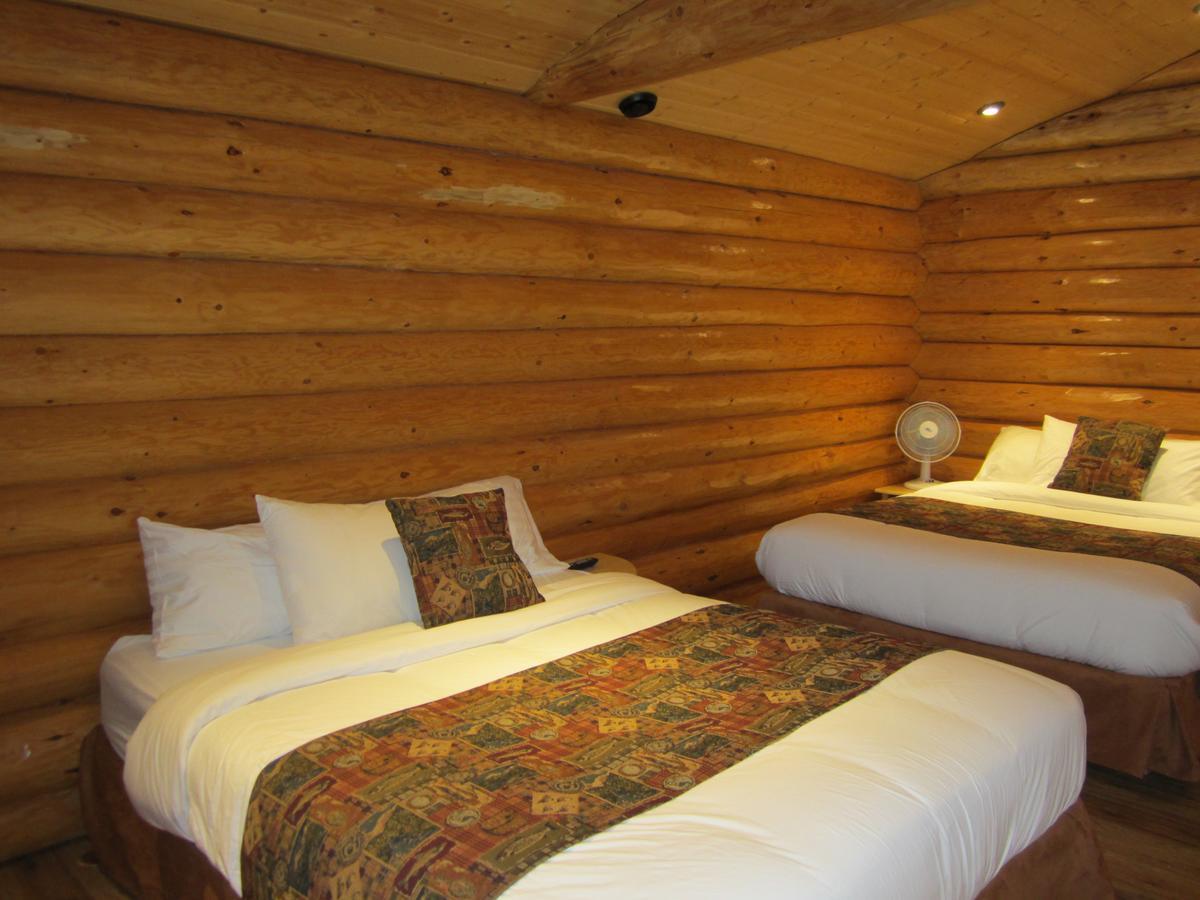 Port Hardy Cabins Exteriör bild